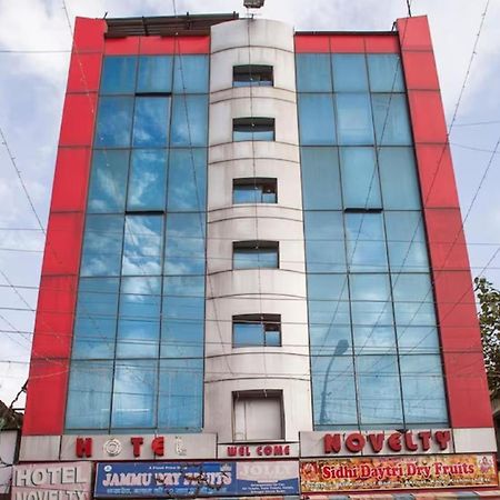 Hotel Novelty Jammu Bagian luar foto
